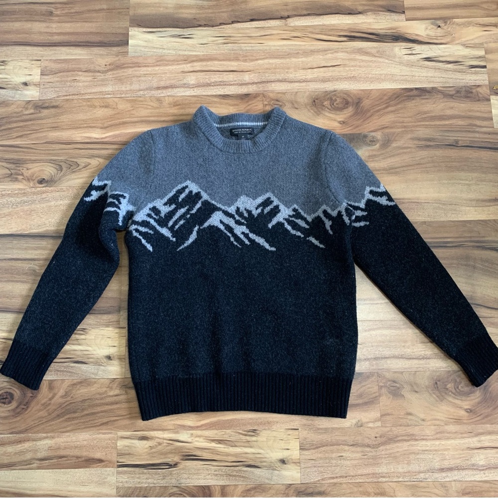 Banana Republic Mountain Crewneck Sweater